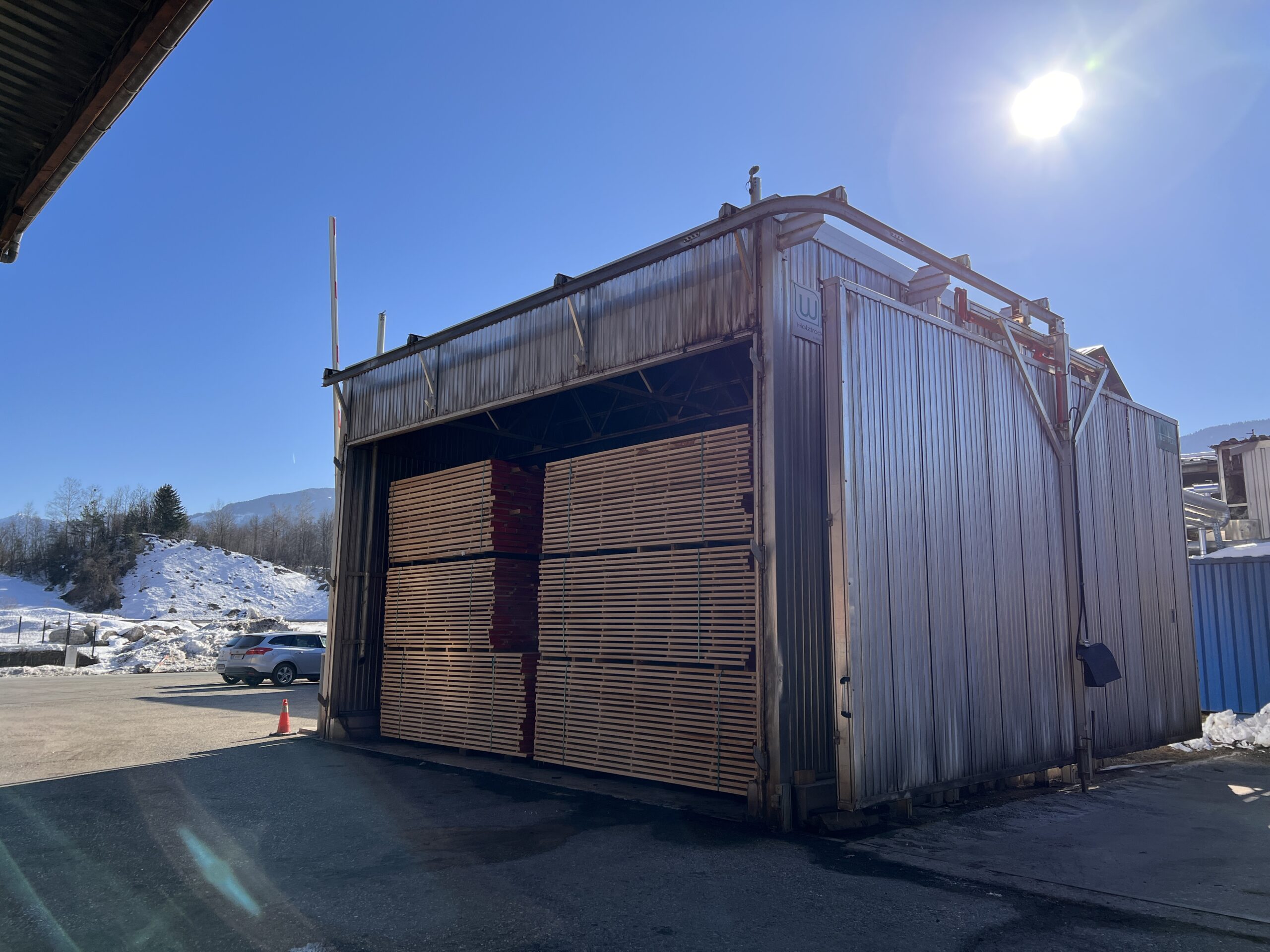 DREISCHICHTPLATTE UNTERDACHSCHALUNG ZIRM GEDÄMPFT (ANTIK)19 mm (Copy) – Bild 2